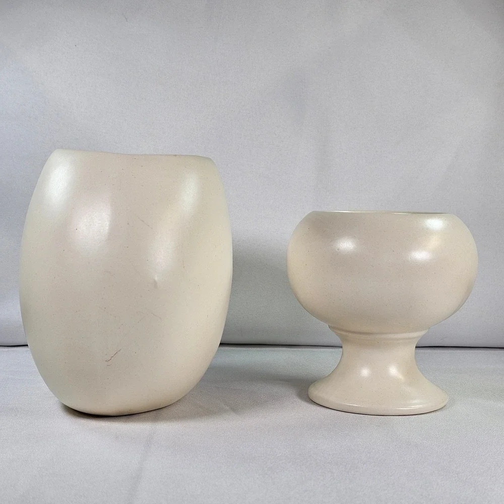 Vintage Haeger USA Pottery Cream Speckled Orb Vase and Footed Pedestal Set 2pc